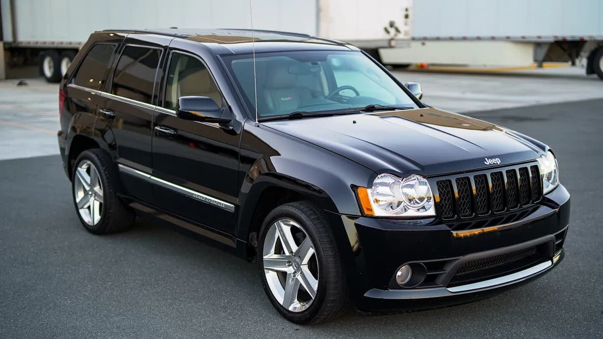 2006 Jeep Grand Cherokee SRT8 video preview