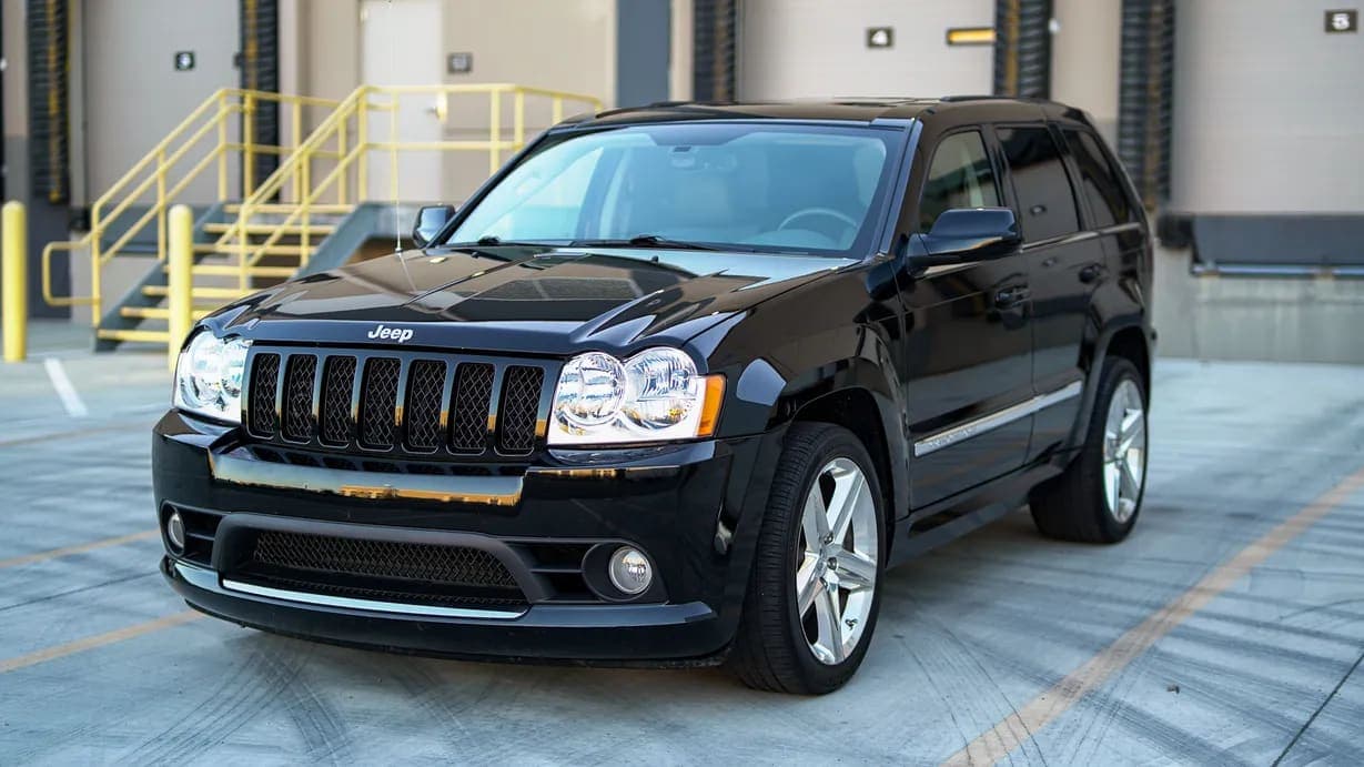 2006 Jeep Grand Cherokee SRT8, view