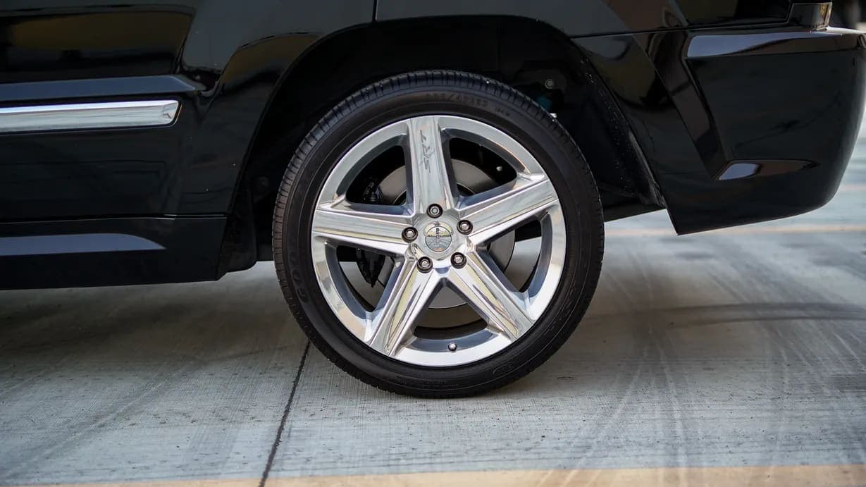 2006 Jeep Grand Cherokee SRT8, view