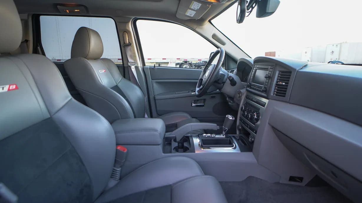 2006 Jeep Grand Cherokee SRT8, view