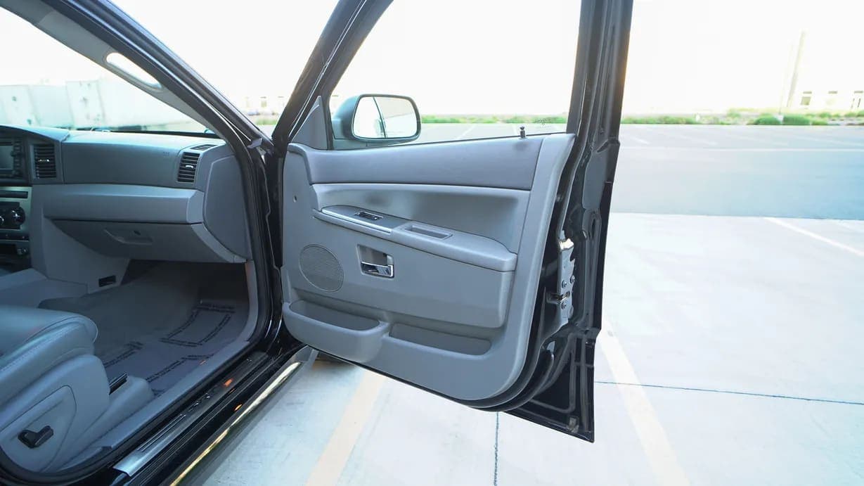 2006 Jeep Grand Cherokee SRT8, view
