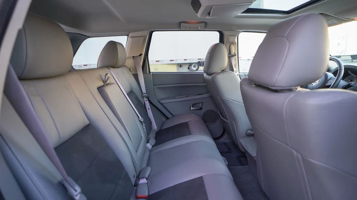 2006 Jeep Grand Cherokee SRT8, view