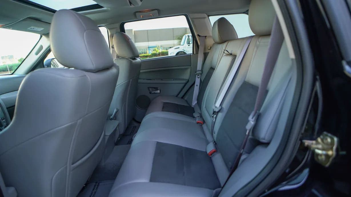 2006 Jeep Grand Cherokee SRT8, view