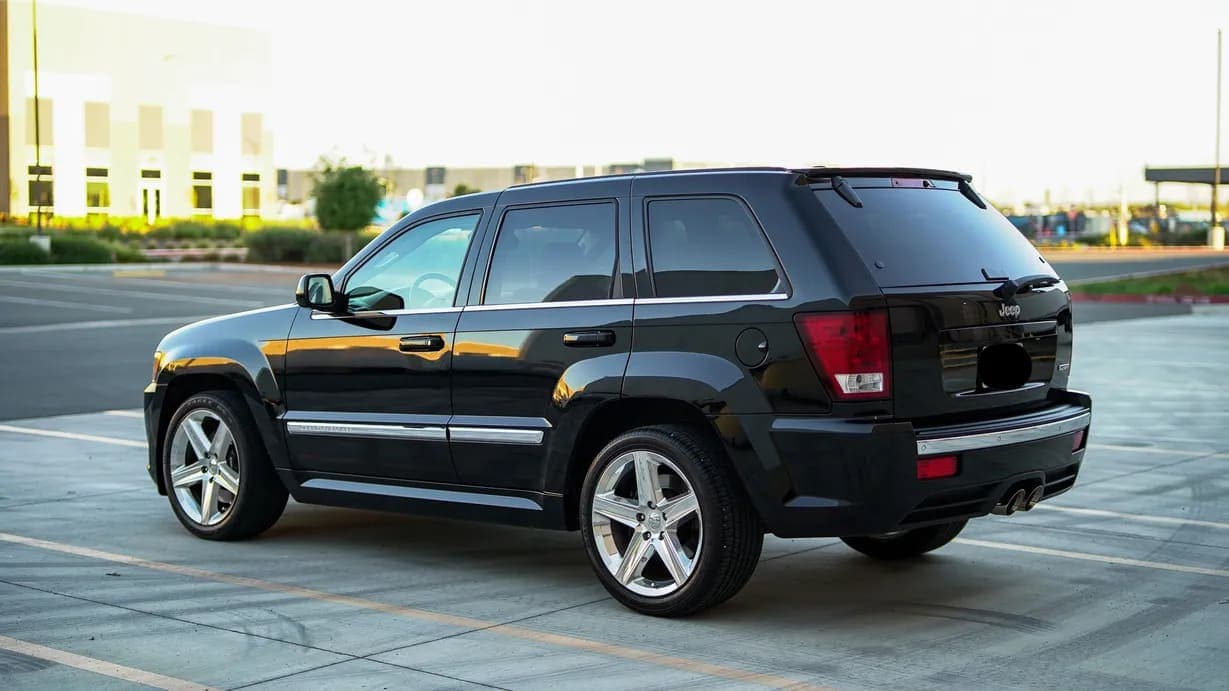 2006 Jeep Grand Cherokee SRT8, view