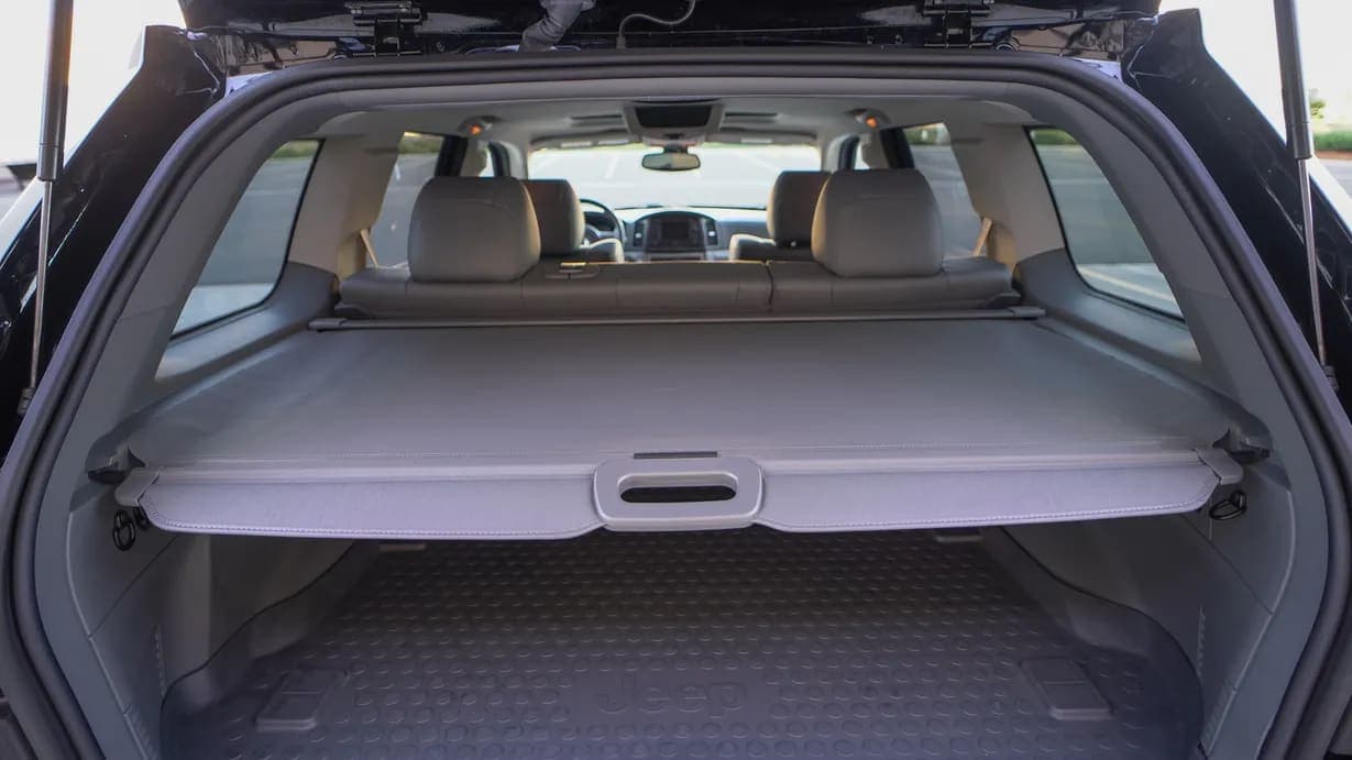 2006 Jeep Grand Cherokee SRT8, view