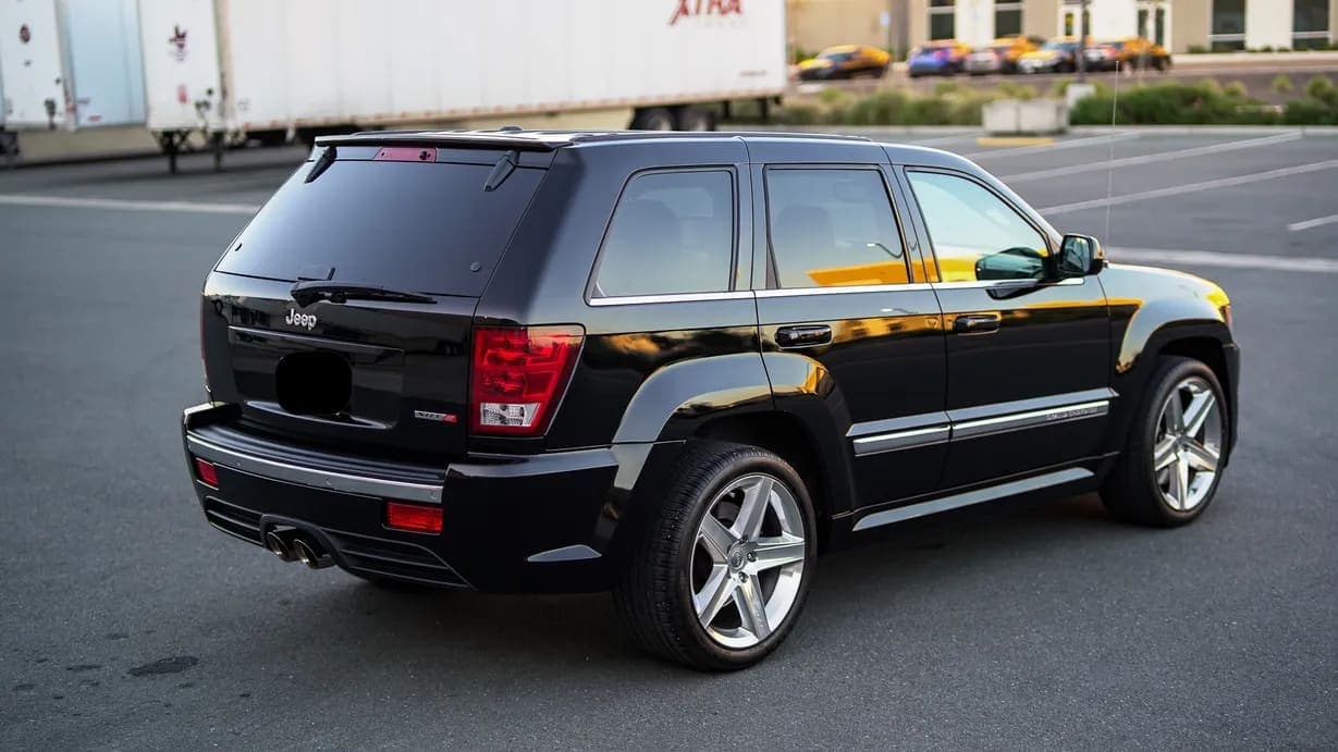 2006 Jeep Grand Cherokee SRT8, view