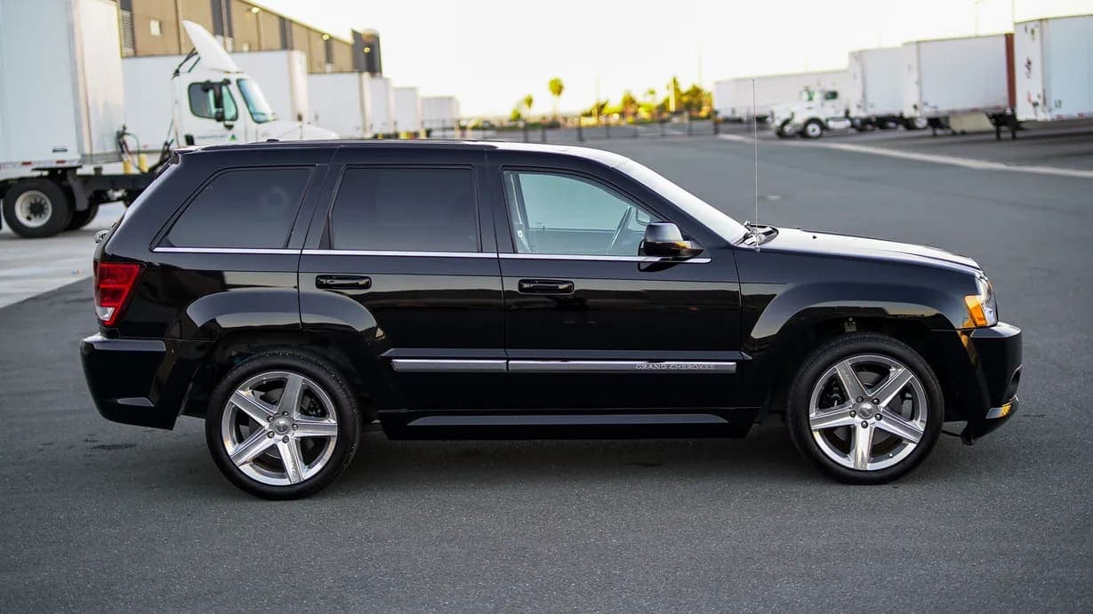 2006 Jeep Grand Cherokee SRT8, view