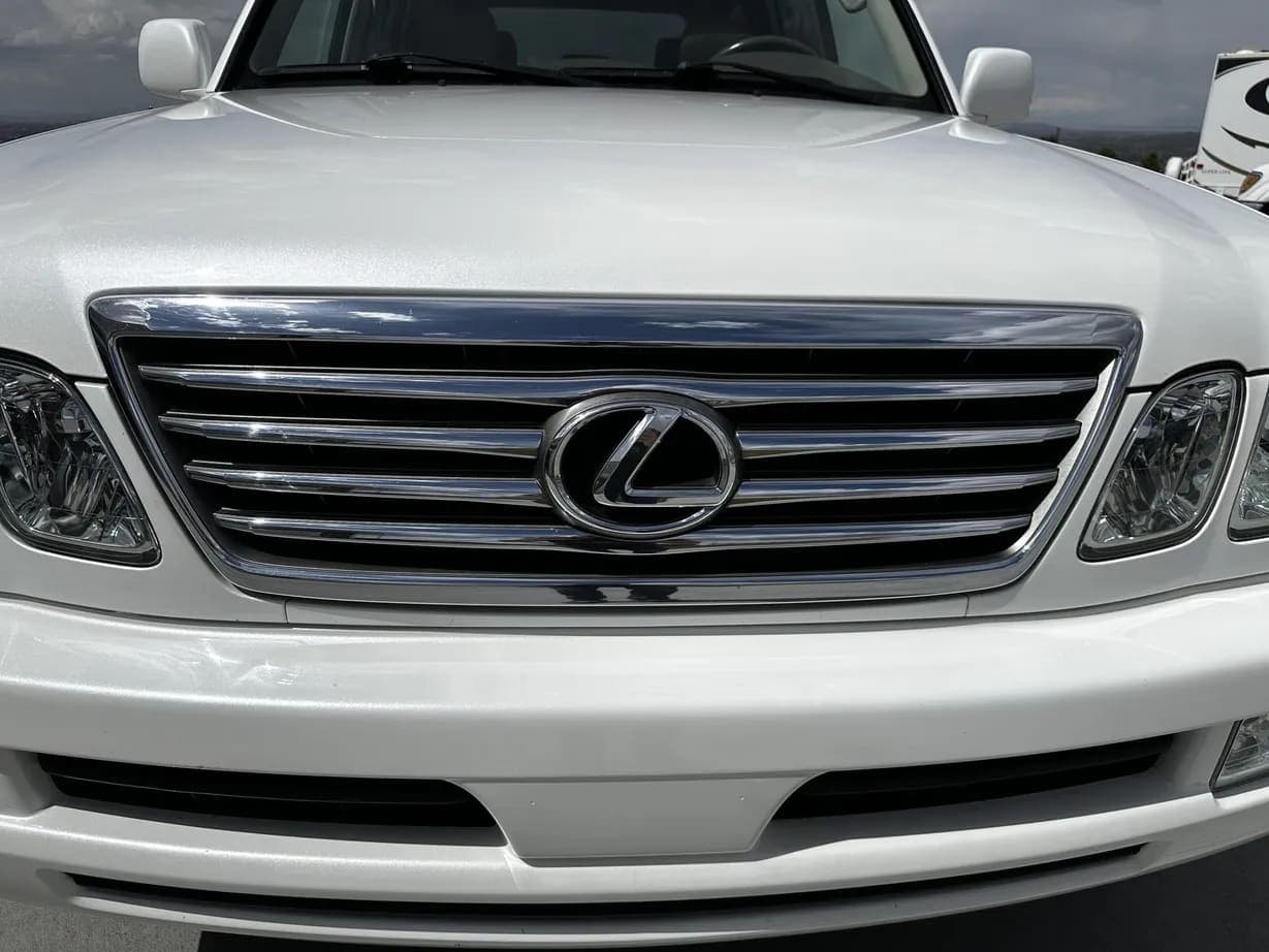 2006 Lexus LX470, view