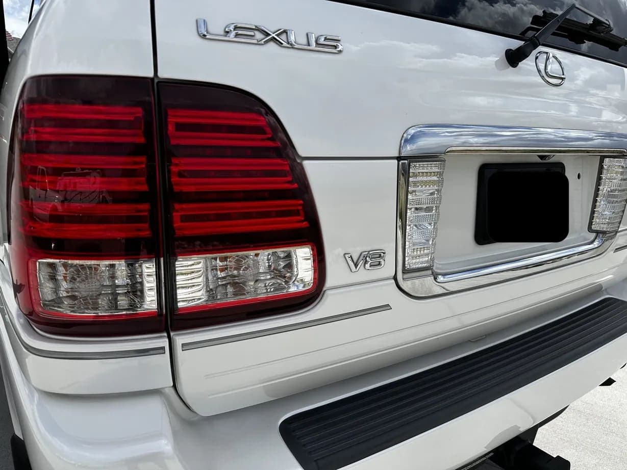 2006 Lexus LX470, view
