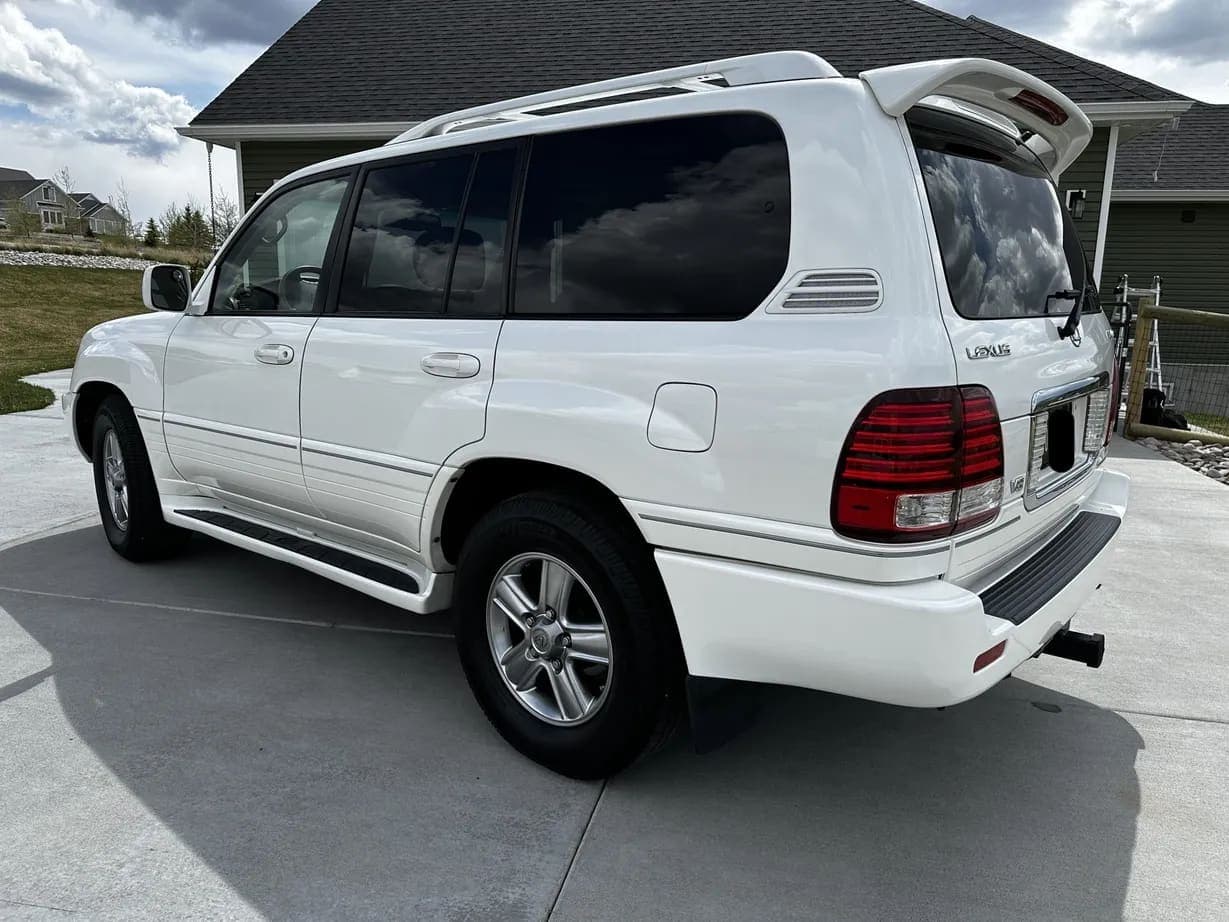2006 Lexus LX470, view