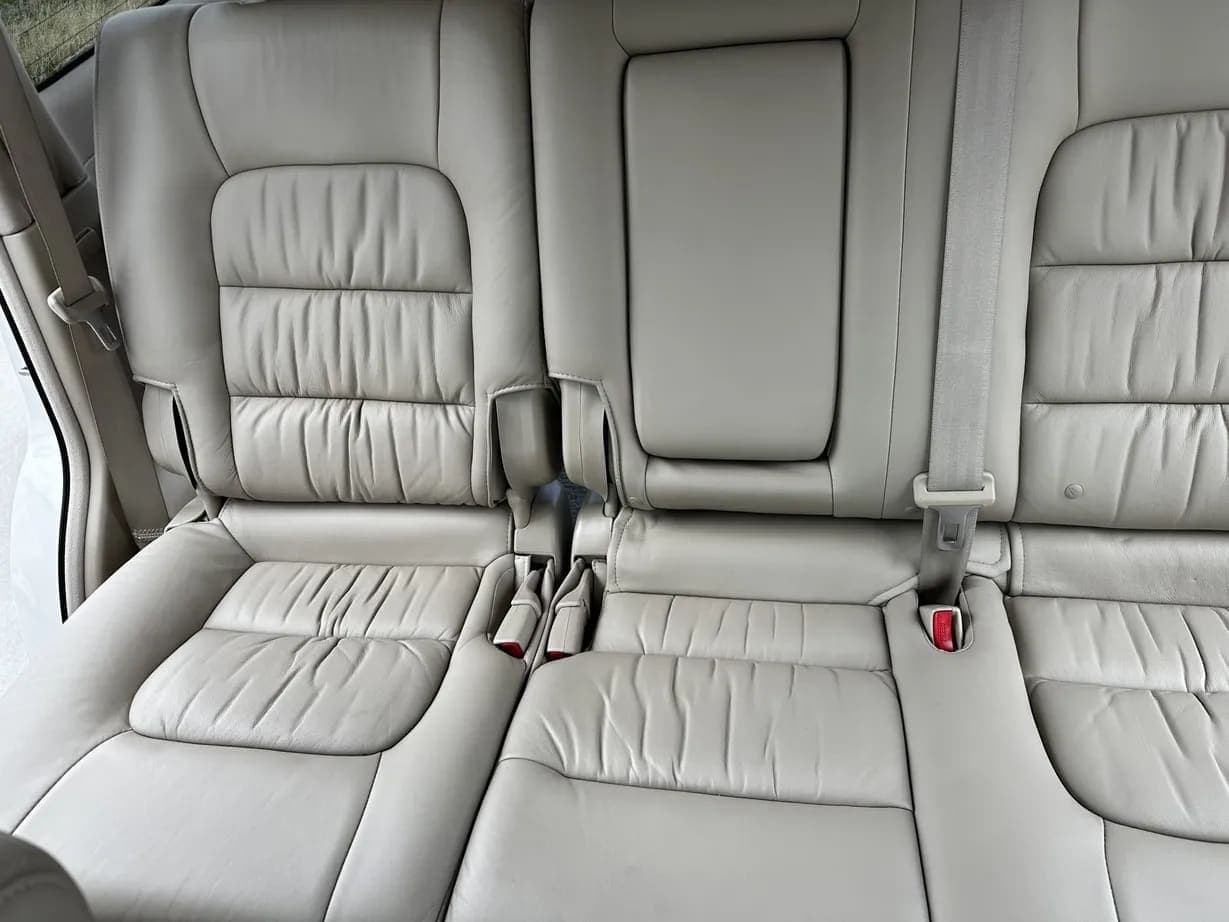2006 Lexus LX470, view