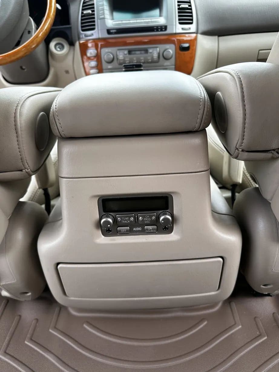 2006 Lexus LX470, view