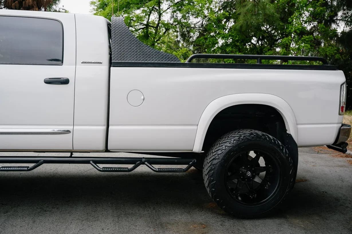 2008 Dodge Ram 2500 Laramie Mega, view