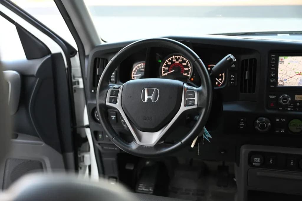 2010 Honda Ridgeline RTL, view