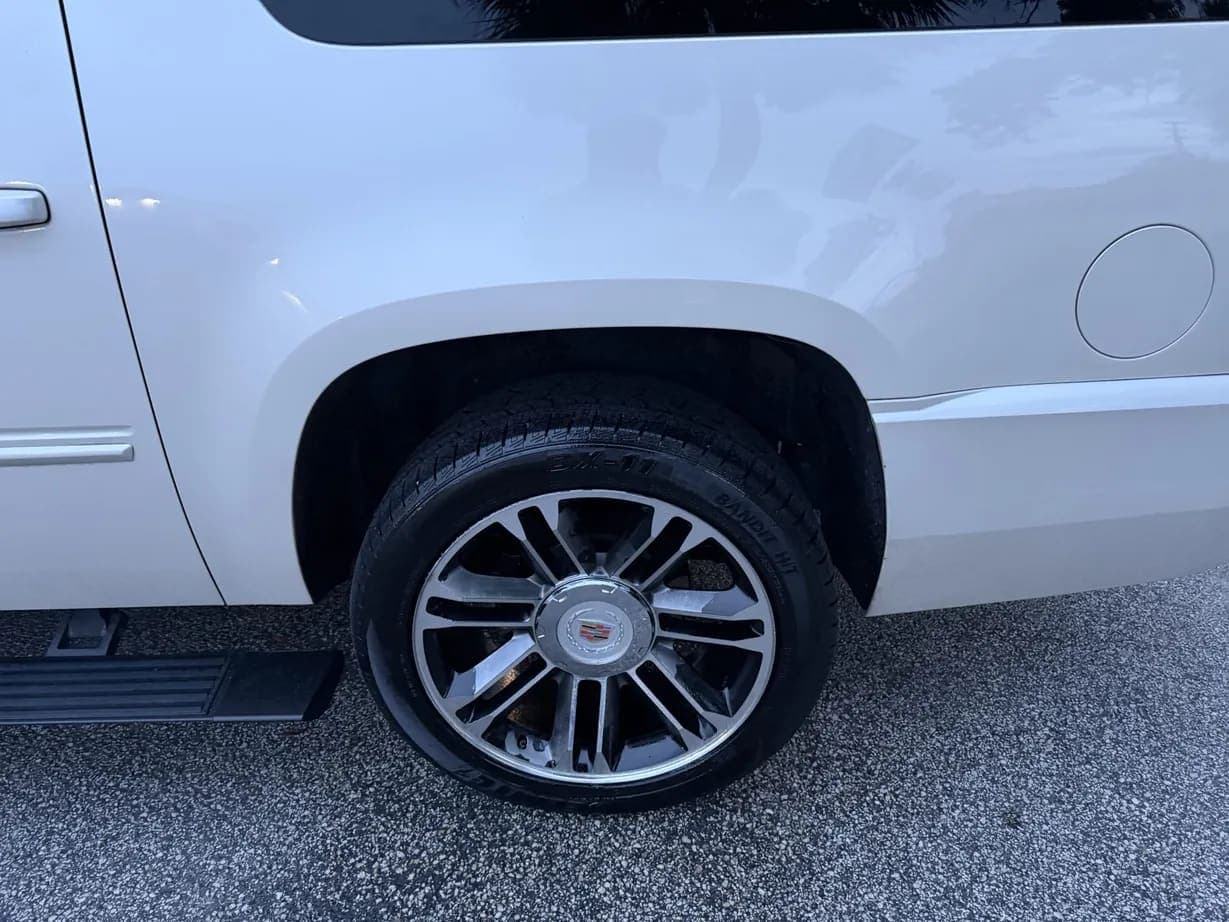 2013 Cadillac Escalade ESV Premium, view