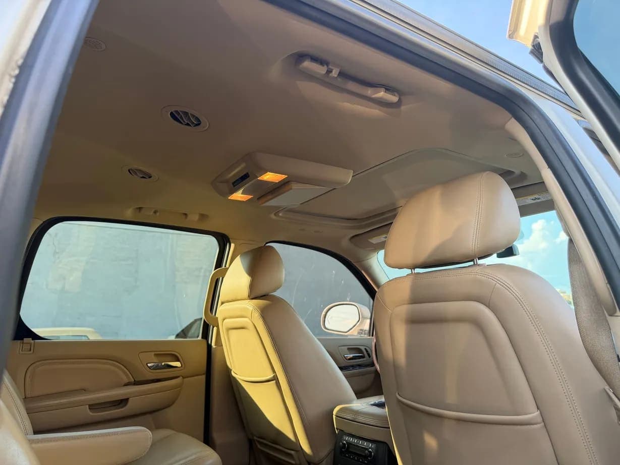 2013 Cadillac Escalade ESV Premium, view