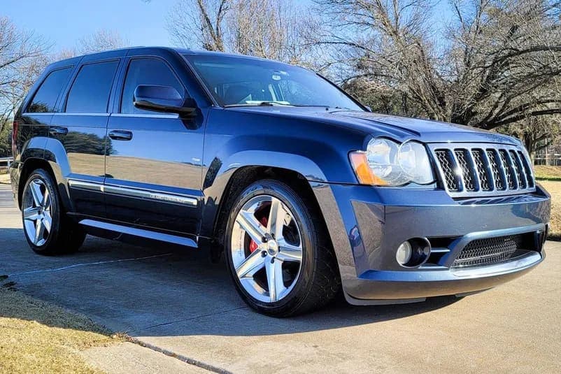2009 Jeep Grand Cherokee SRT8, view 1