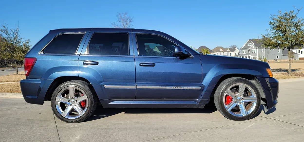 2009 Jeep Grand Cherokee SRT8, view