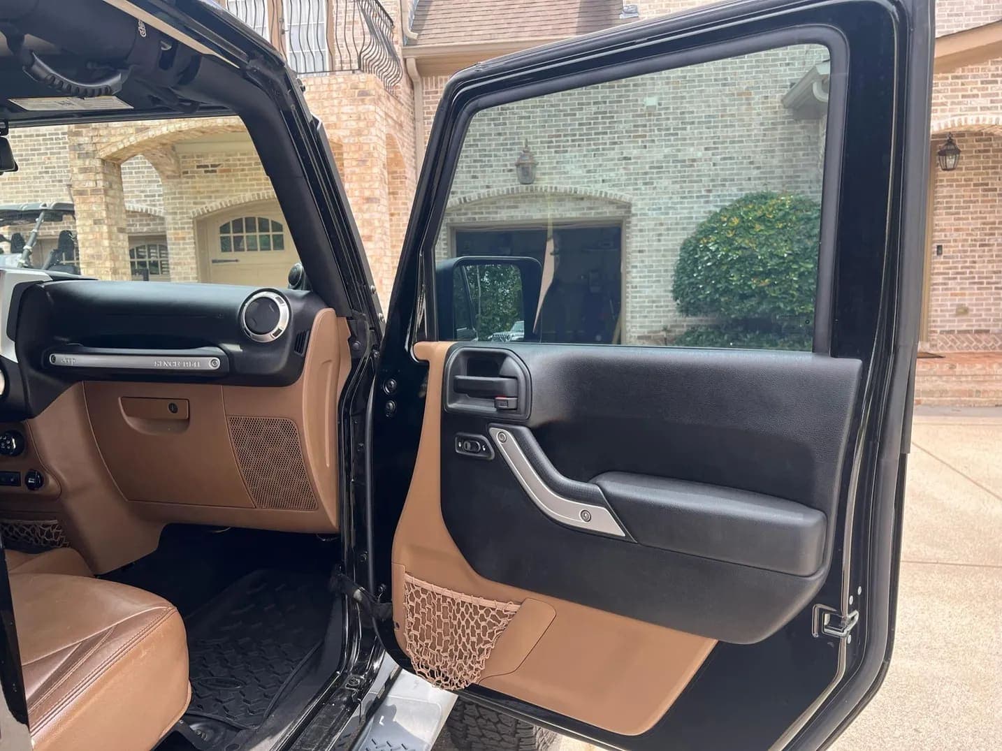 2013 Jeep Wrangler Unlimited Sahara, view