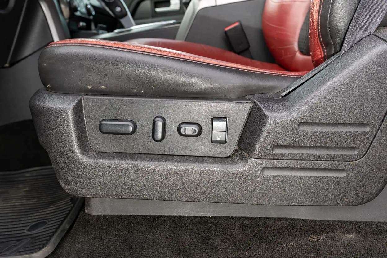 2014 Ford F-150 SVT Raptor Special Edition, view