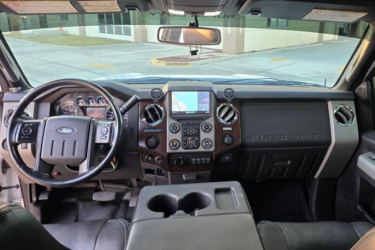 2015 Ford F-350 Super Duty Lariat, view