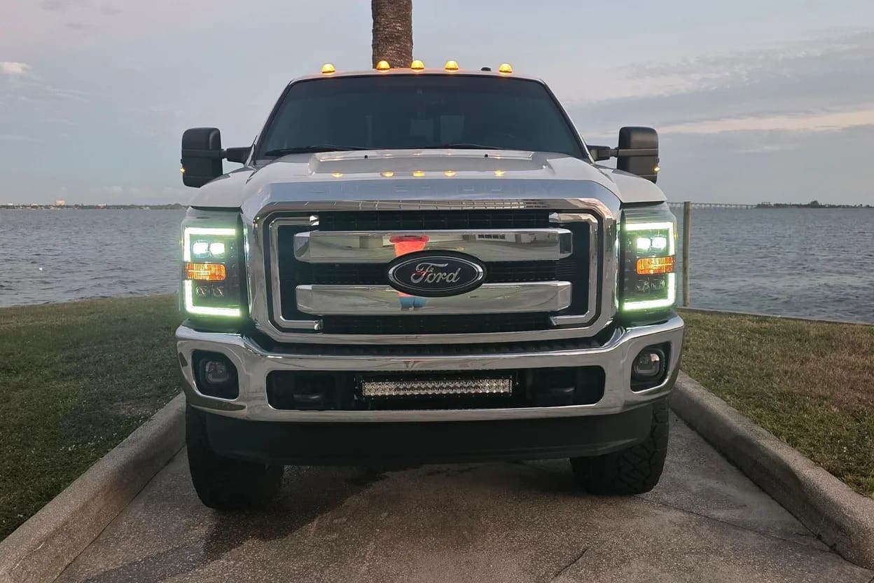 2015 Ford F-350 Super Duty Lariat, view