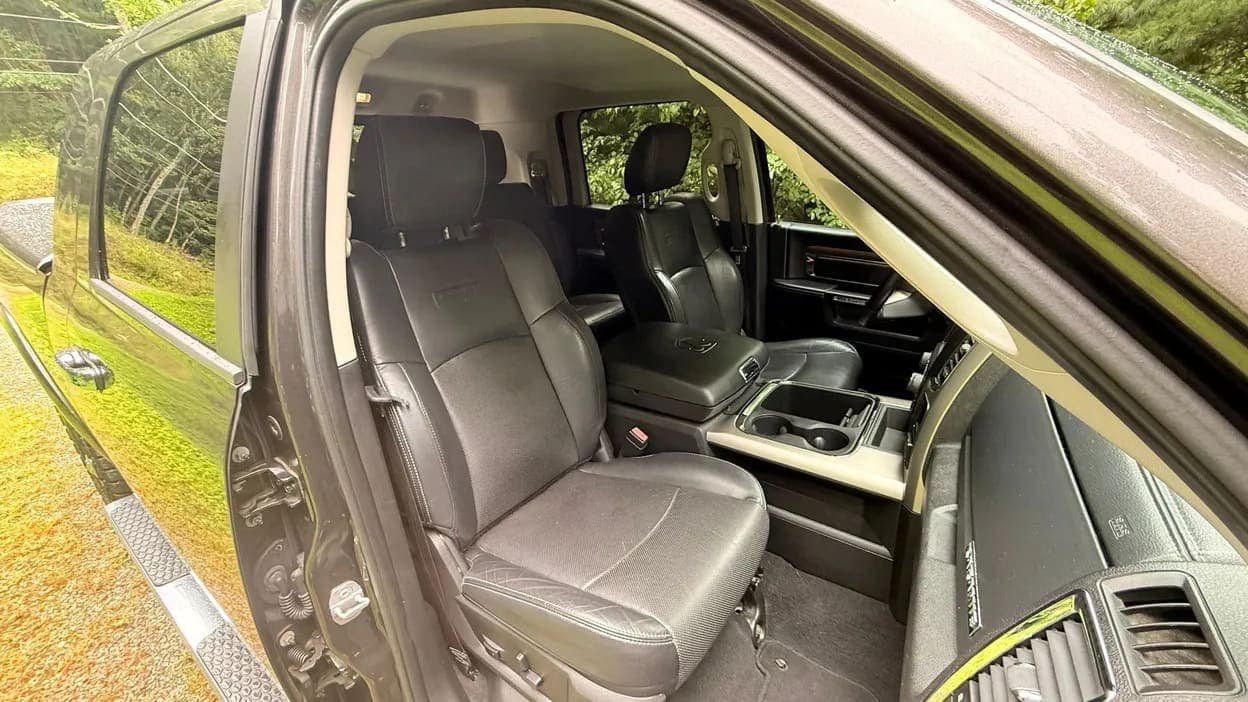 2016 Ram 2500 Laramie Mega Cab, view