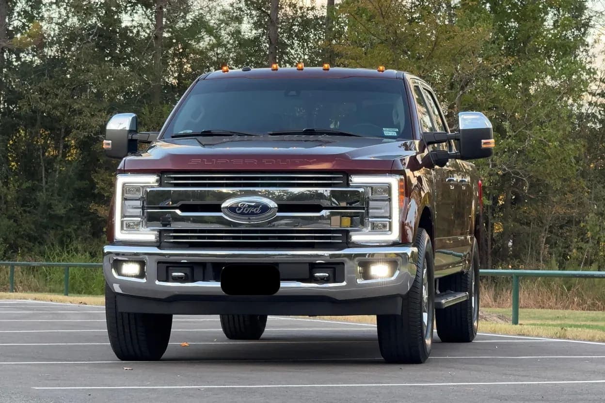 2017 Ford F-250 Super Duty Lariat exterior