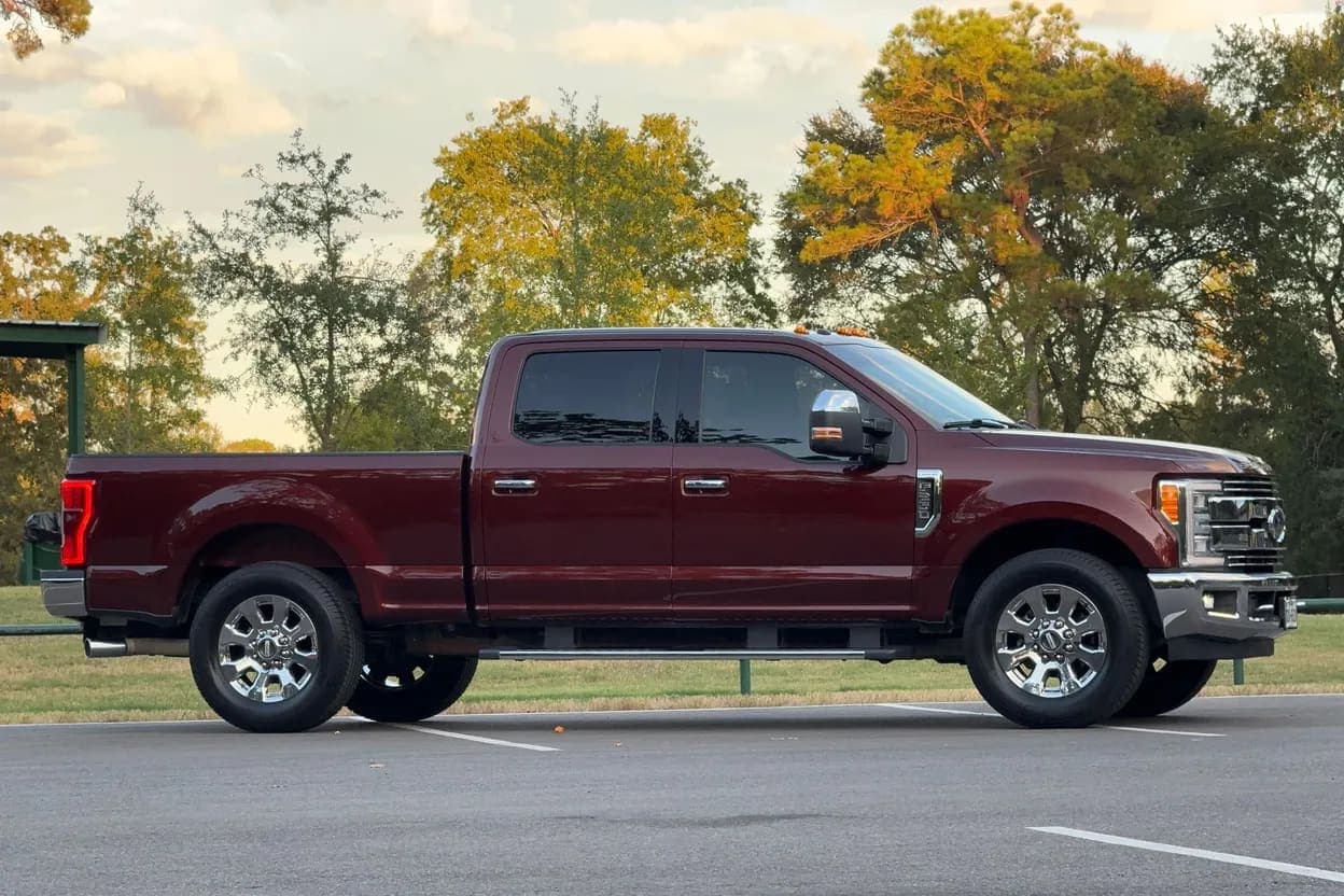2017 Ford F-250 Super Duty Lariat, view