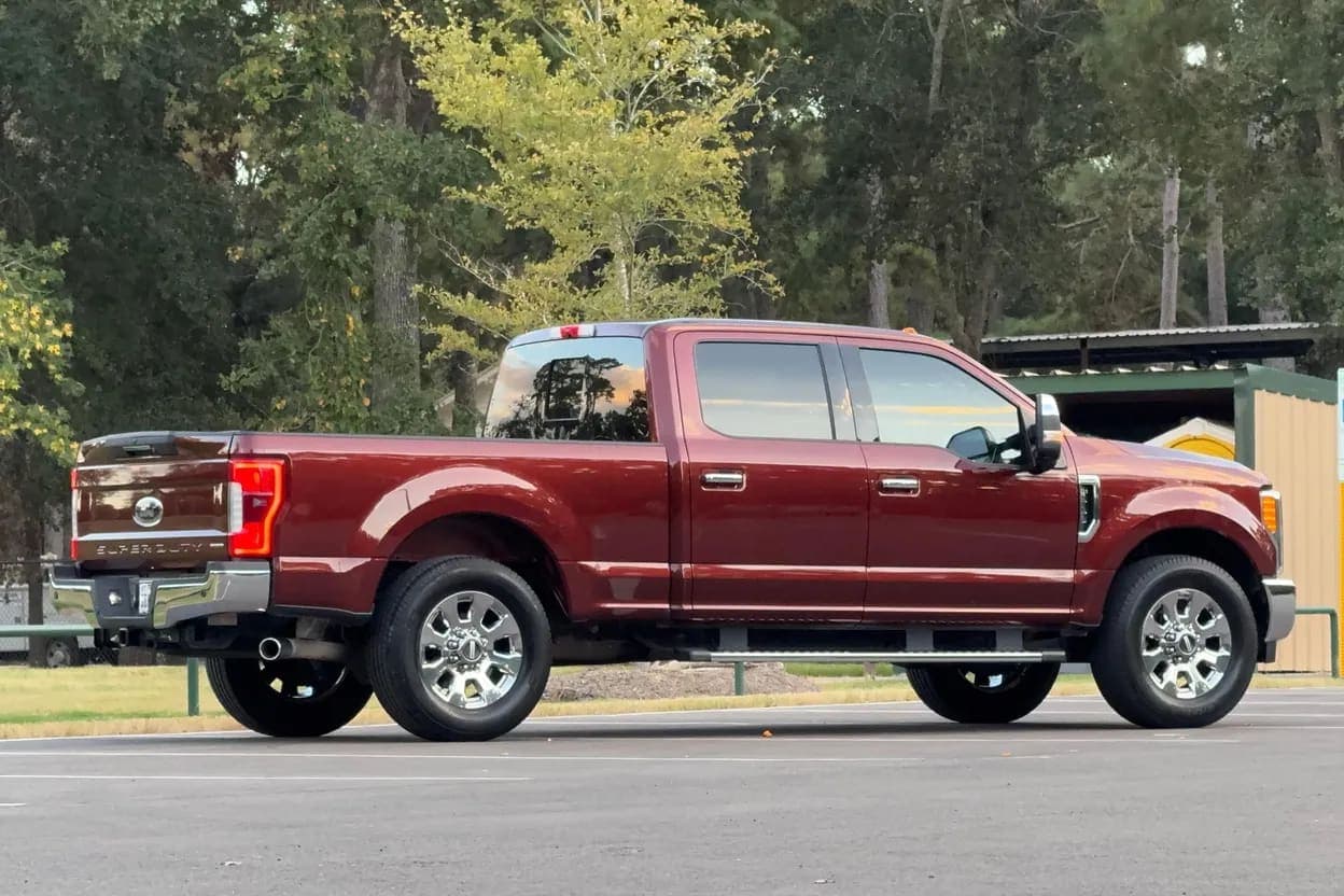 2017 Ford F-250 Super Duty Lariat, view