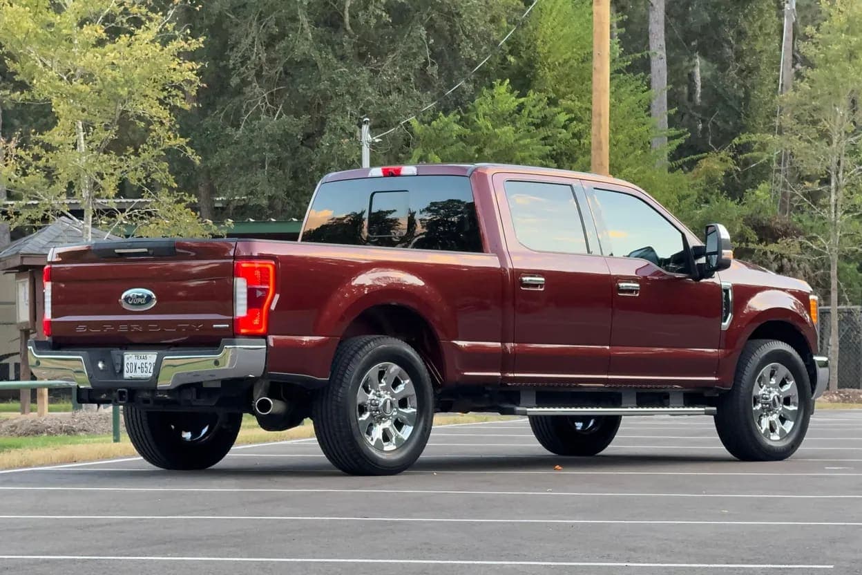 2017 Ford F-250 Super Duty Lariat, view