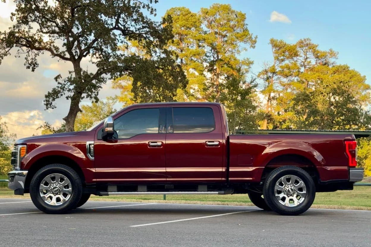 2017 Ford F-250 Super Duty Lariat, view