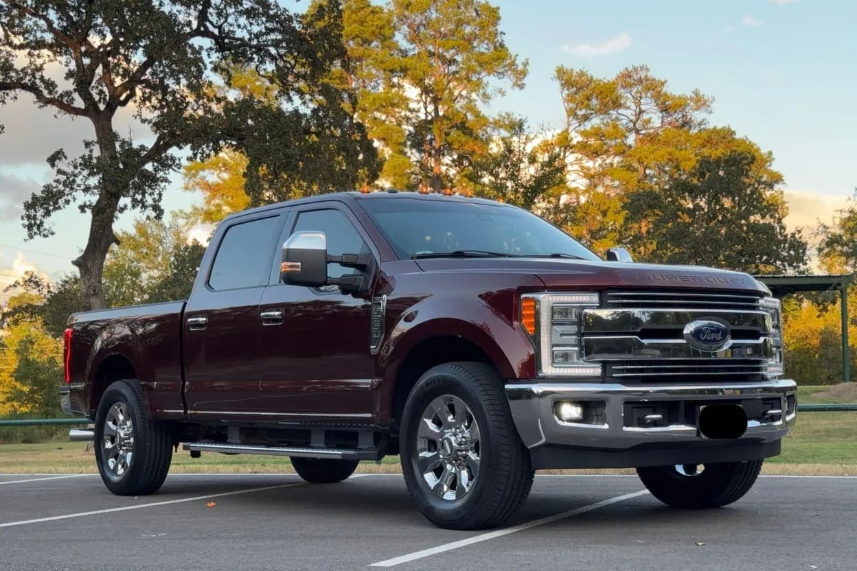 2017 Ford F-250 Super Duty Lariat, view