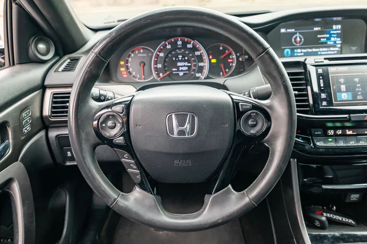 2017 Honda Accord EX-L V6 Coupe, view