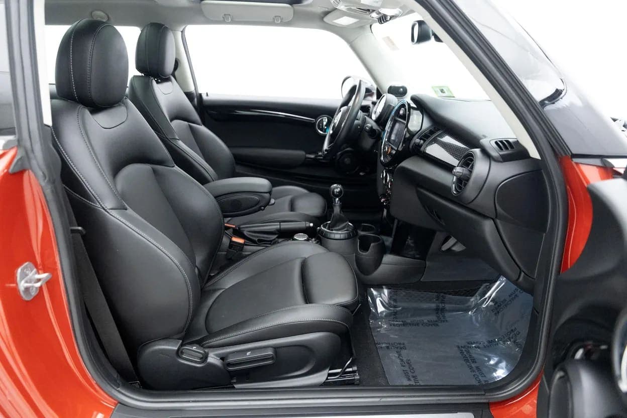 2017 MINI Cooper S, view
