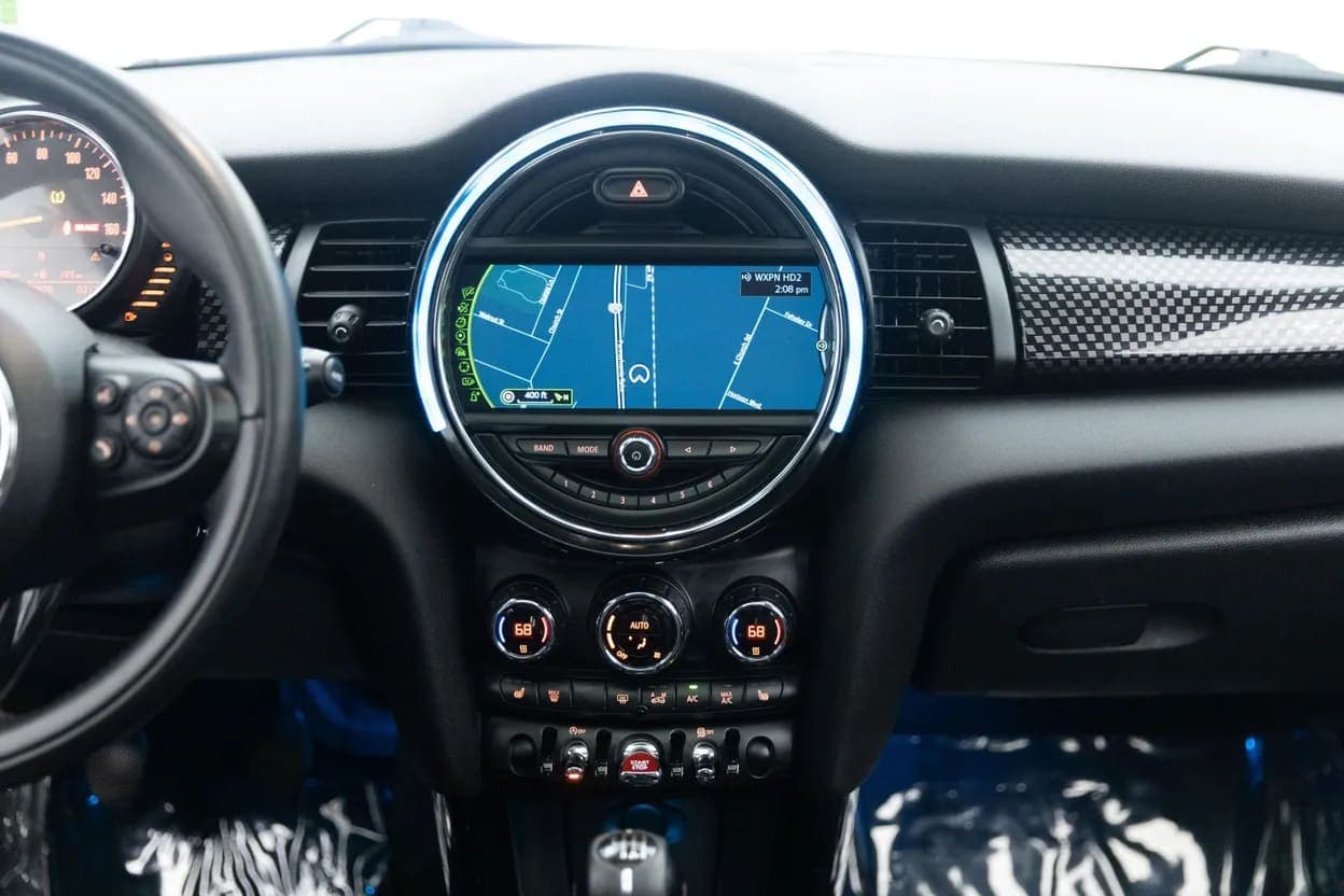 2017 MINI Cooper S, view