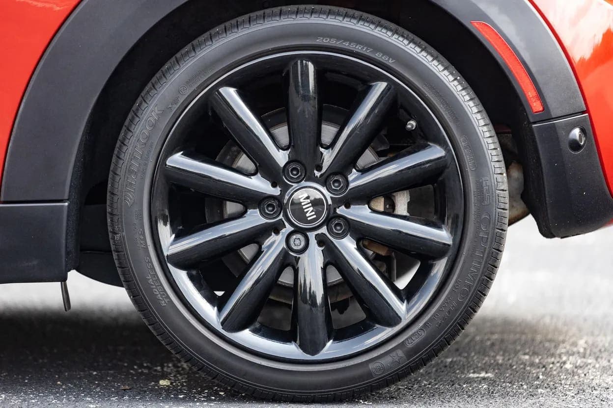 2017 MINI Cooper S, view