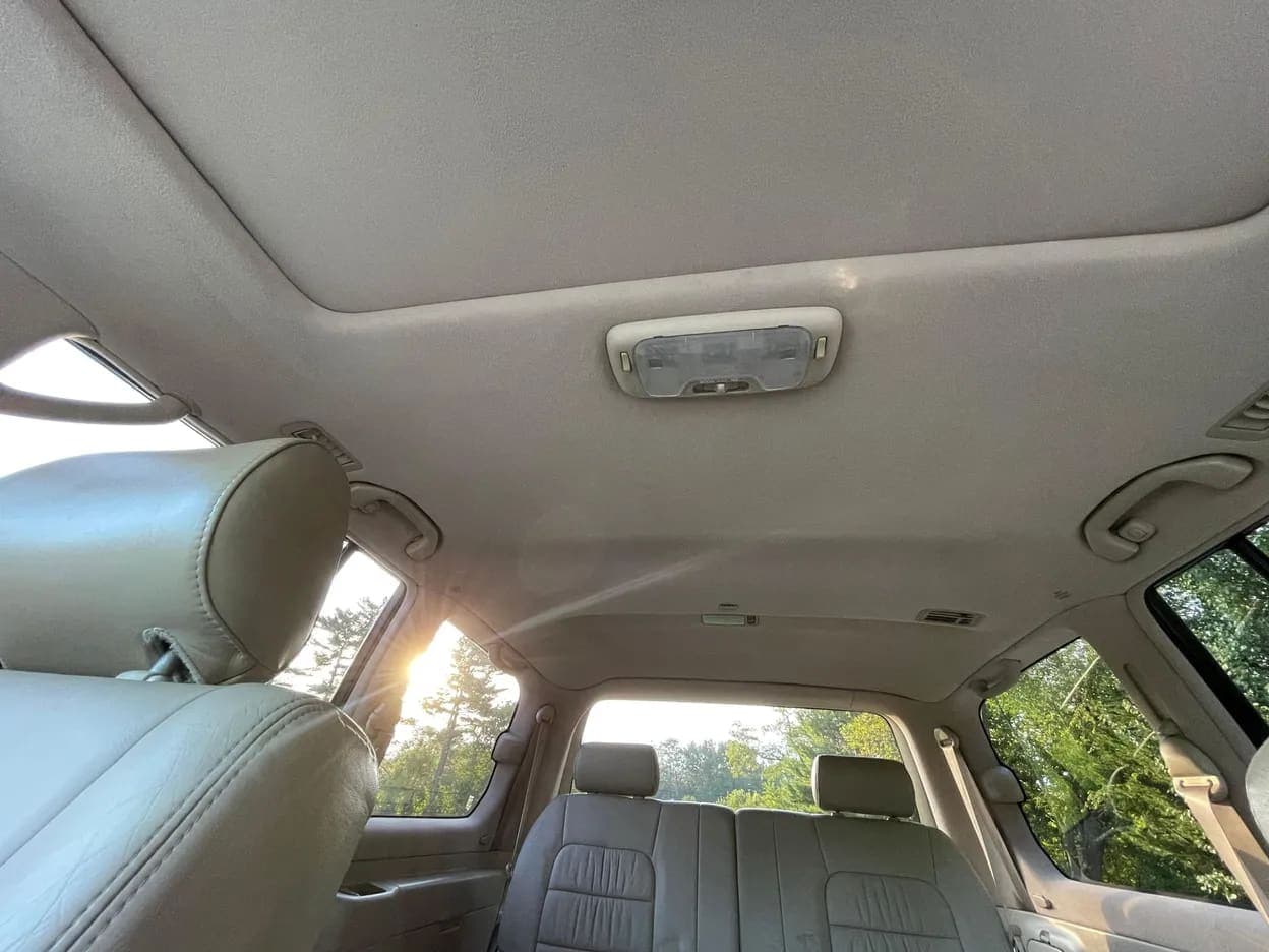 2004 Lexus LX 470, view