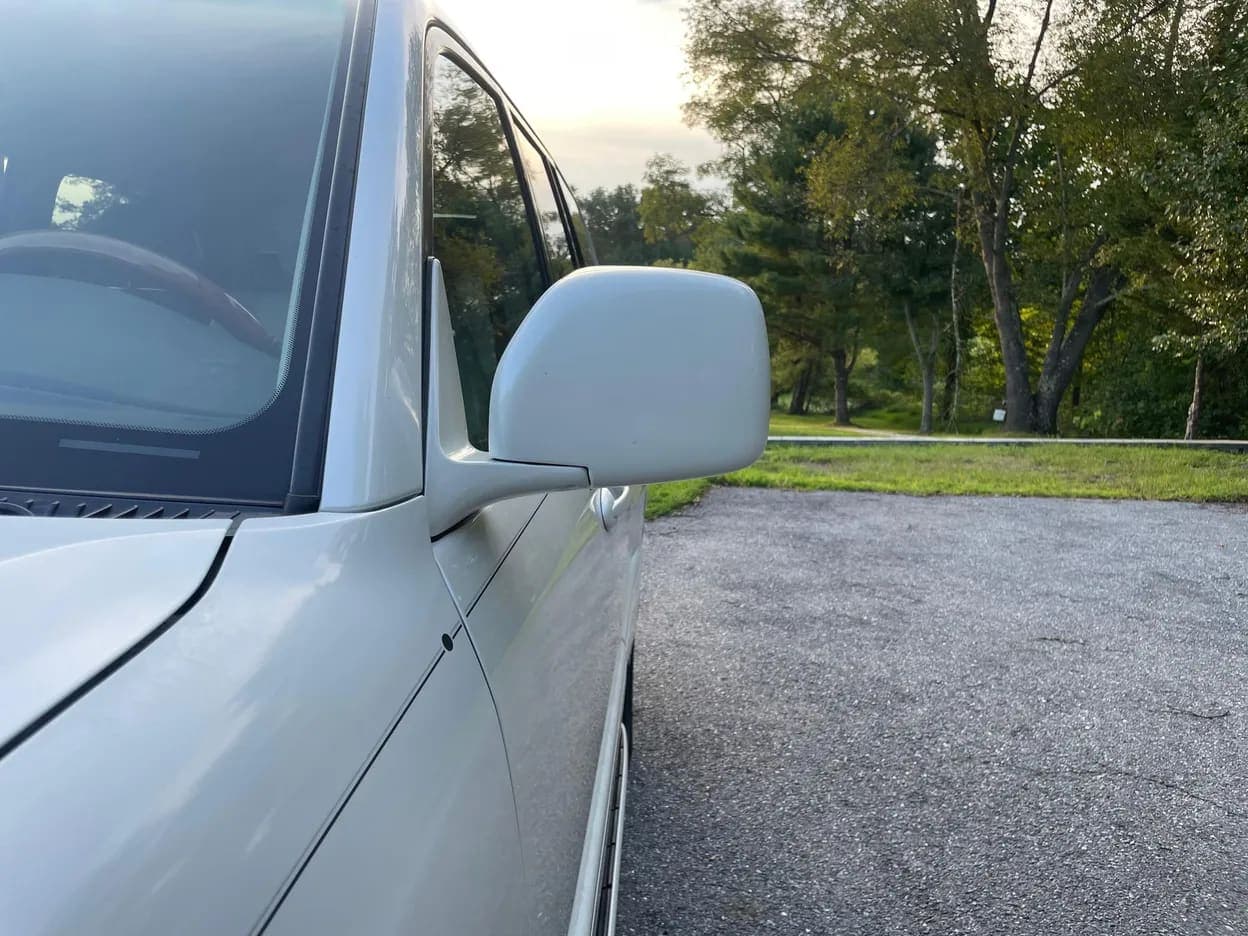 2004 Lexus LX 470, view