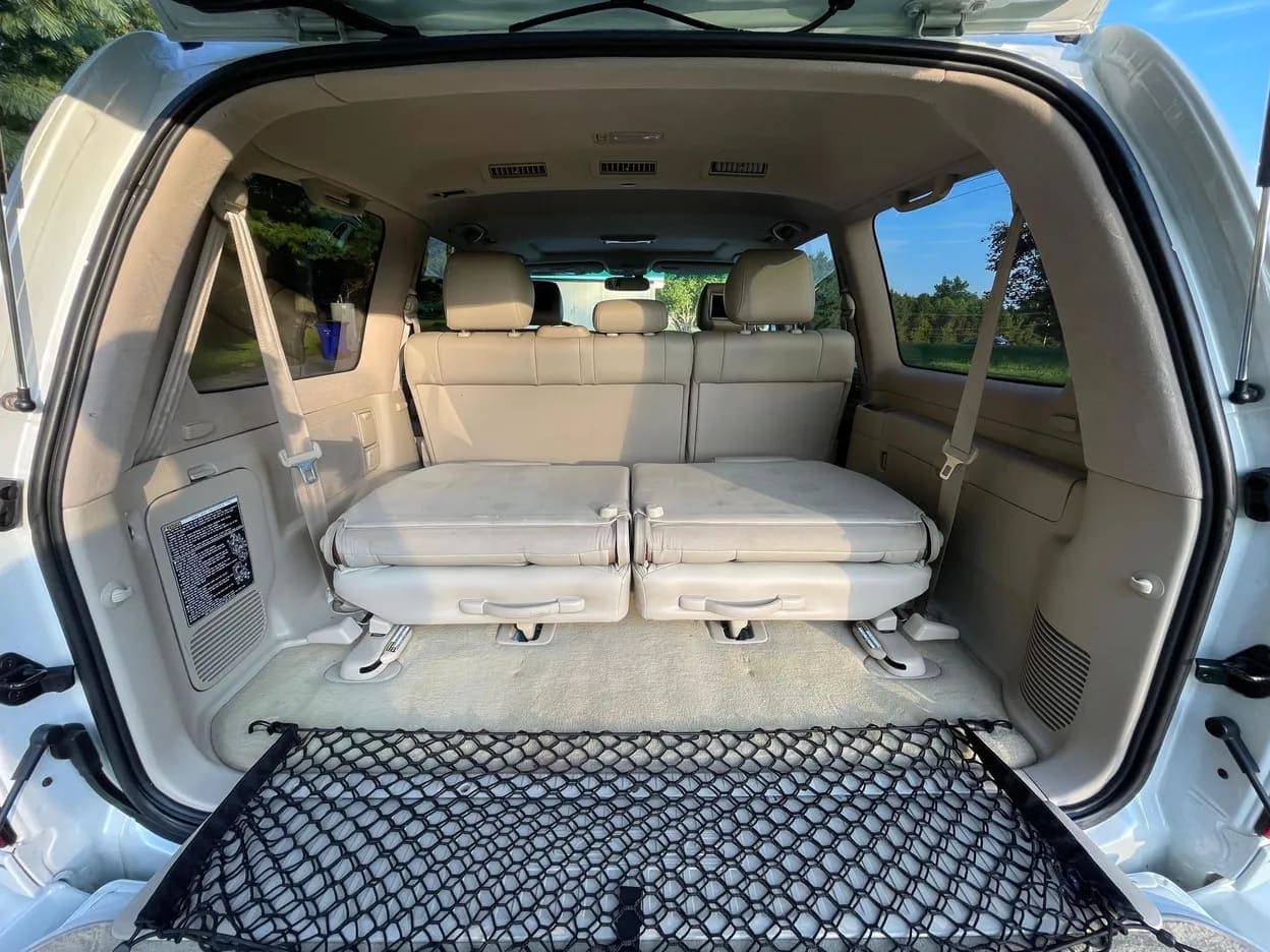 2004 Lexus LX 470, view