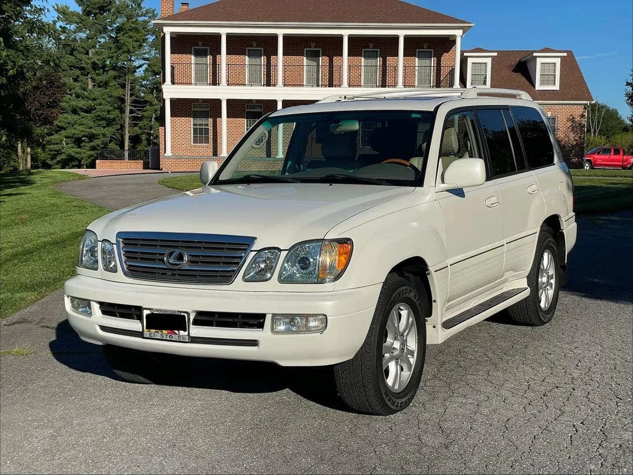 2004 Lexus LX 470, view