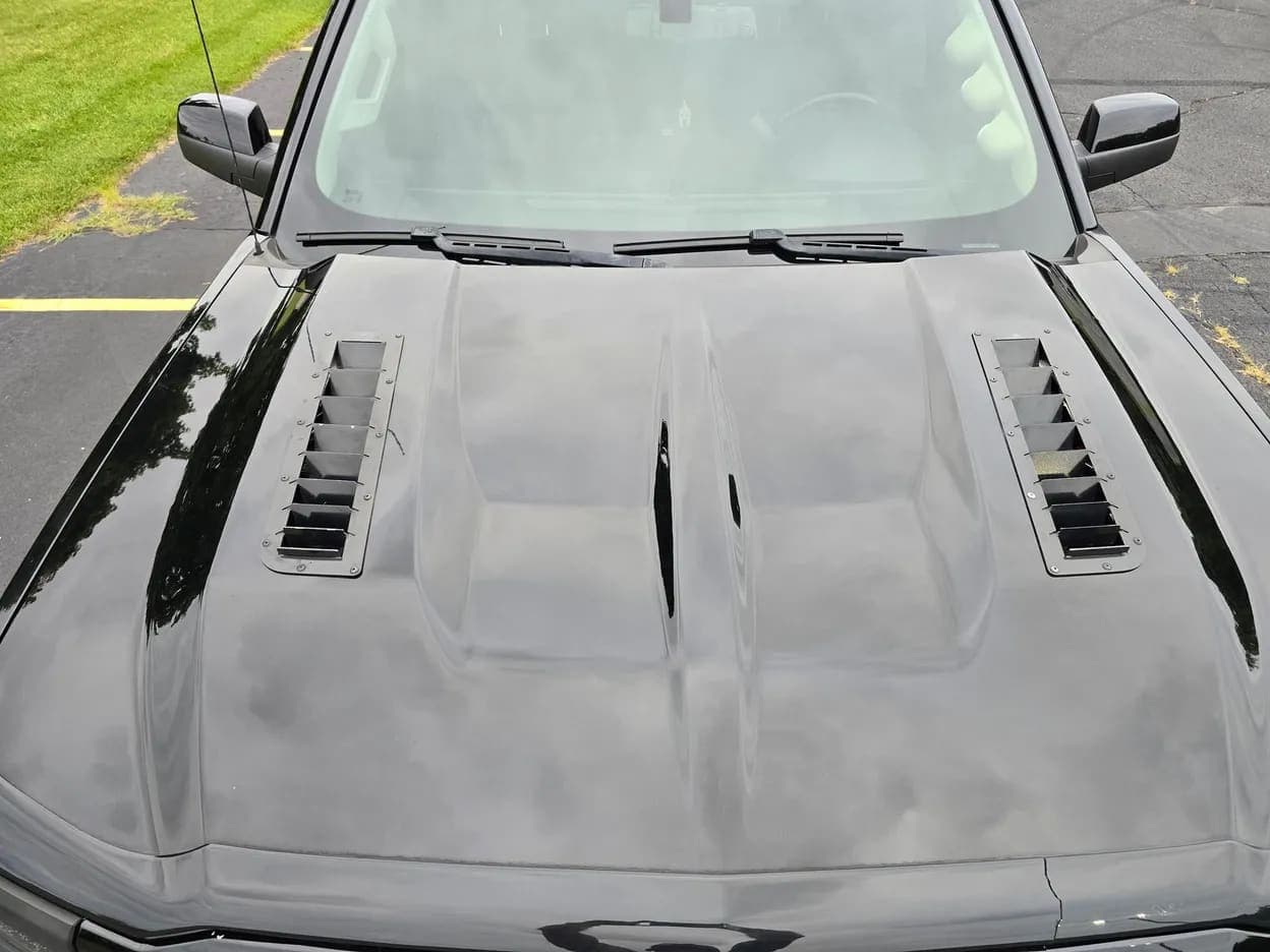 2018 Chevrolet Silverado 1500 LT, view