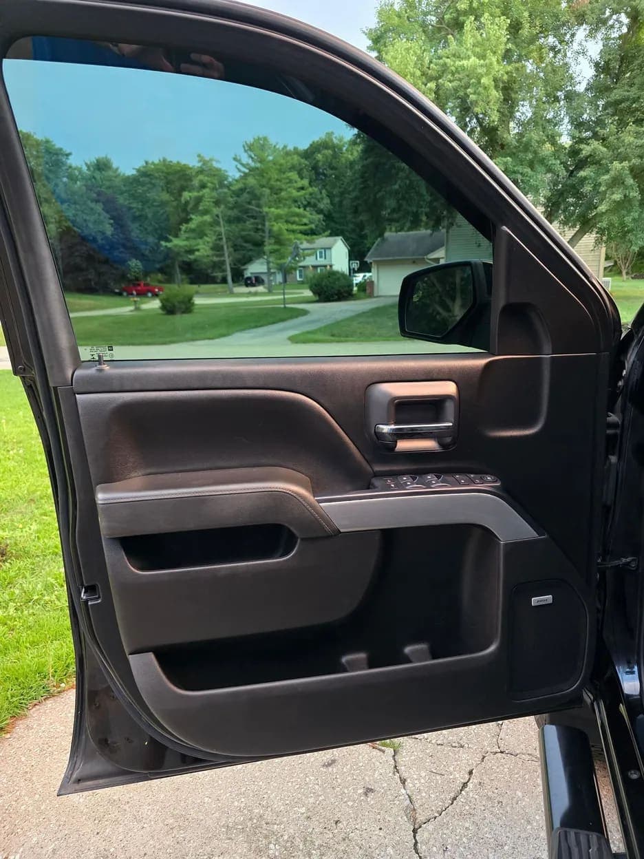2018 Chevrolet Silverado 1500 LT, view