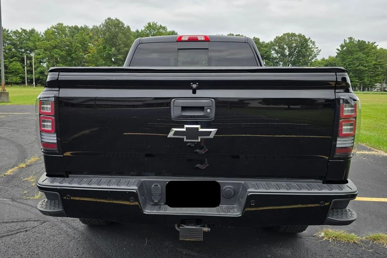 2018 Chevrolet Silverado 1500 LT, view