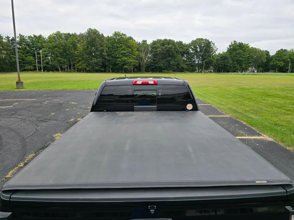 2018 Chevrolet Silverado 1500 LT, view