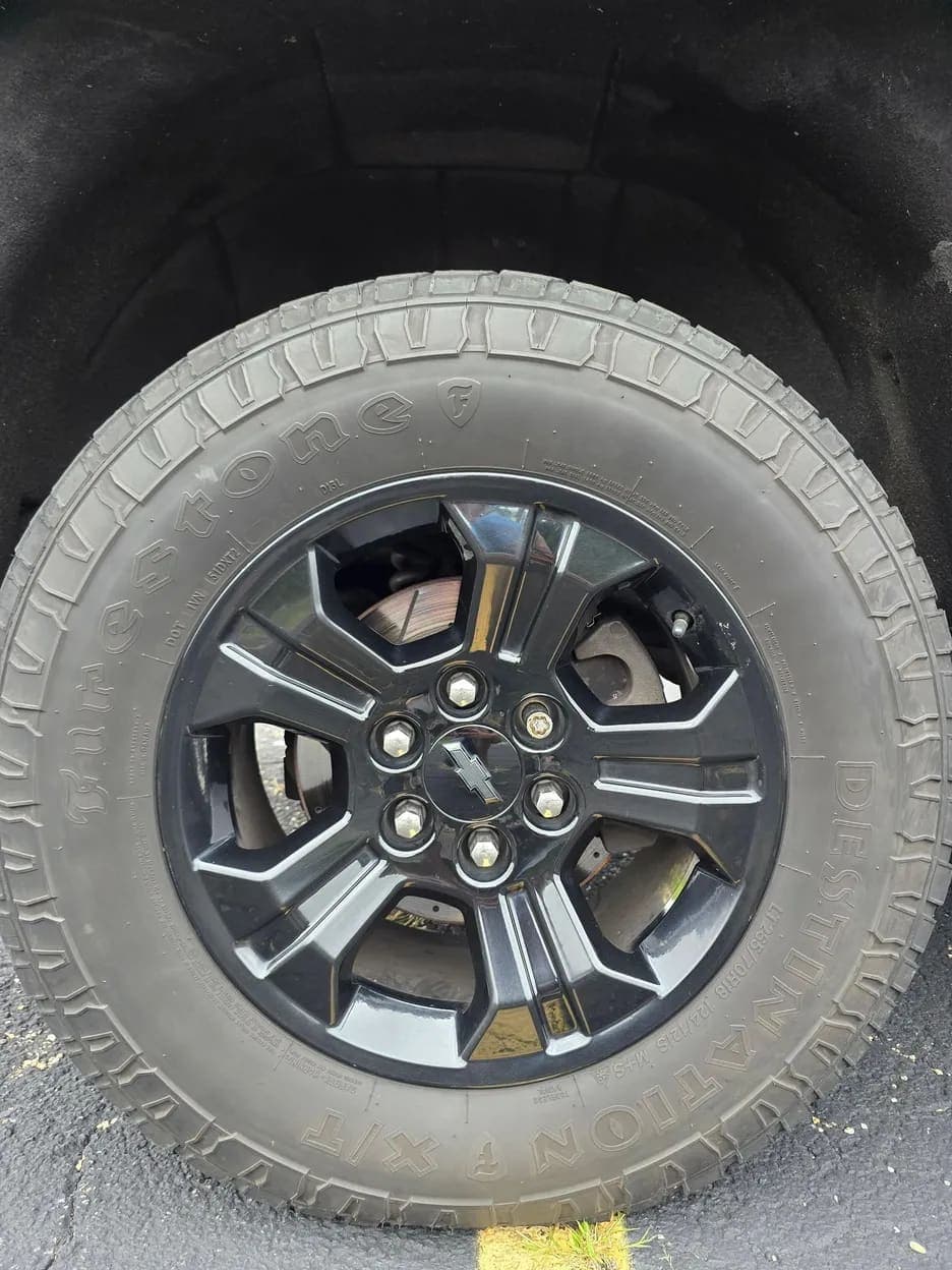 2018 Chevrolet Silverado 1500 LT, view