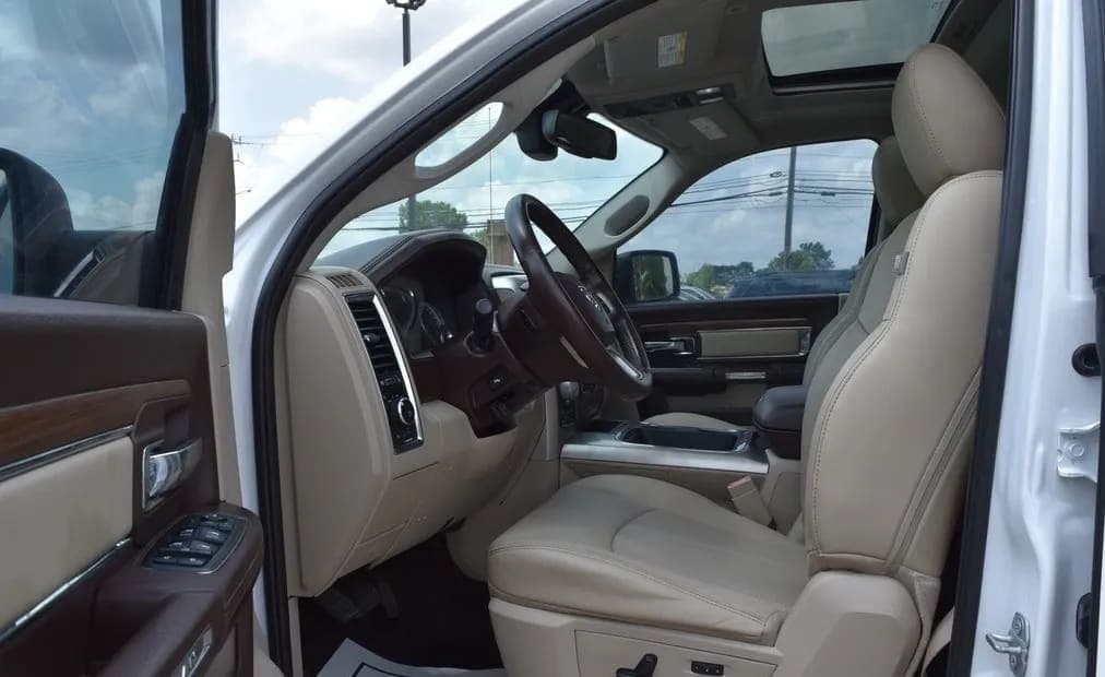 2018 Ram 1500 Laramie-Edition, view