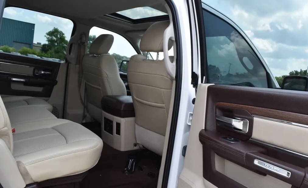 2018 Ram 1500 Laramie-Edition, view
