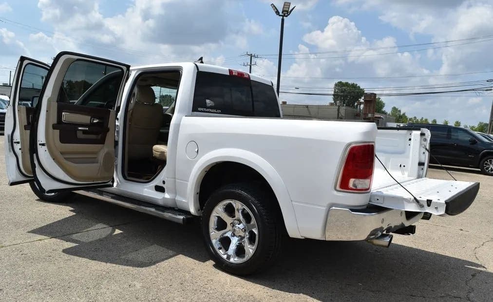 2018 Ram 1500 Laramie-Edition, view