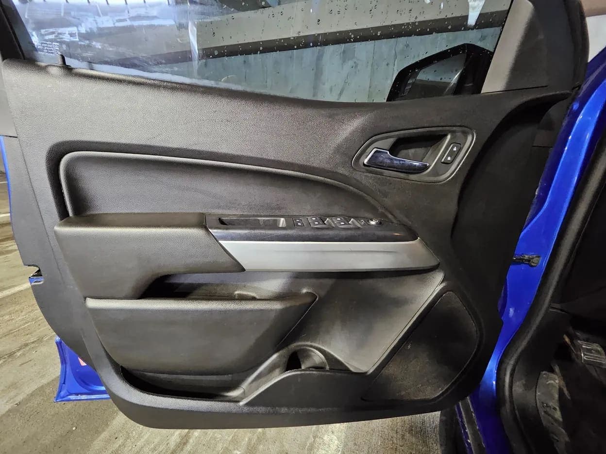 2019 Chevrolet Colorado ZR2, view